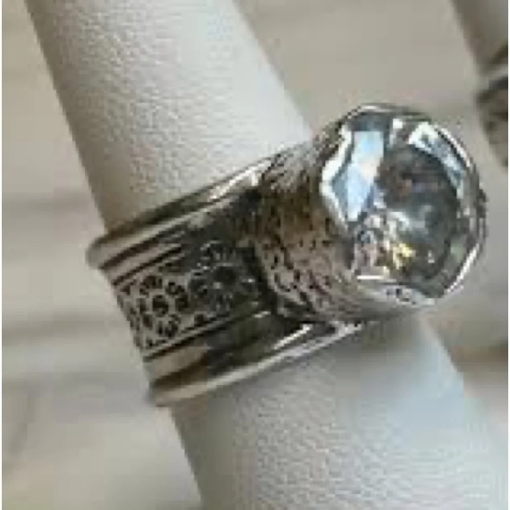 Ring Silpada Queen For A Day Ring sterling silver etched band and large CZ